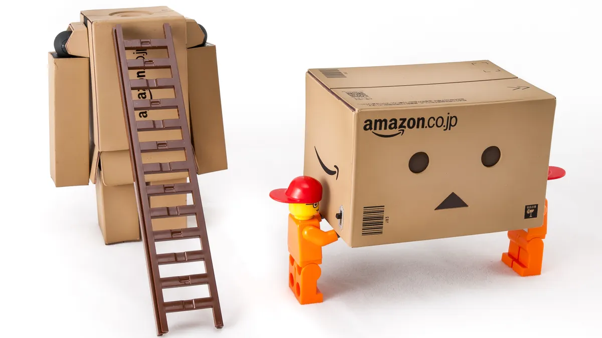 Amazon product review examples: what strong review copy looks like — Amazon Cardboard Box and Dolls